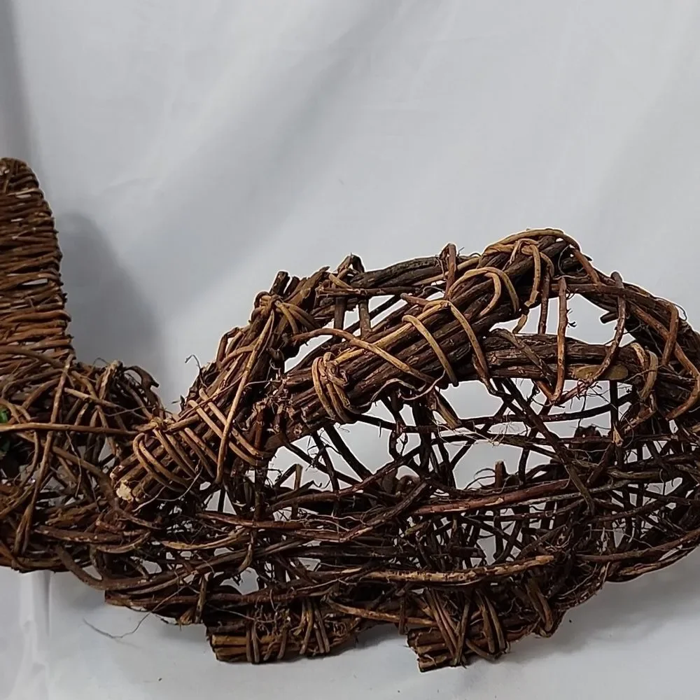 Vtg Bunny Bent Twig Basket Easter Basket Planter Centerpiece